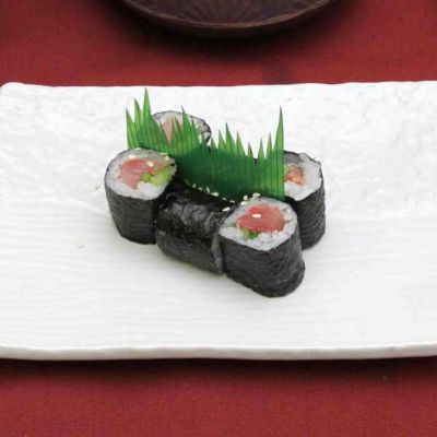 Yellowtail Roll