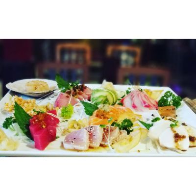 Chef's Special Sashimi Combo(L)