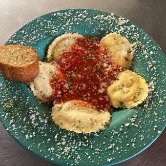 Amadeo's Cheese Ravioli