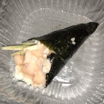 Spicy Scallop Hand Roll