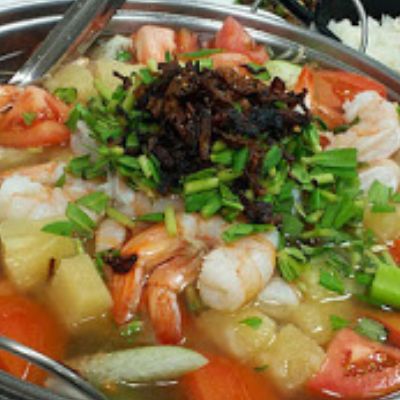 87. Sweet and Sour Soup with shrimp Vietnamese style