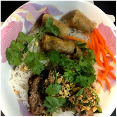 35. Rice Stick Noodle grilled slice pork & egg rolls