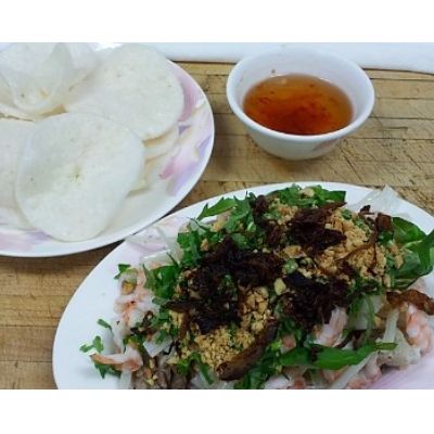 81. Lotus Root With Shrimp & Pork Salad