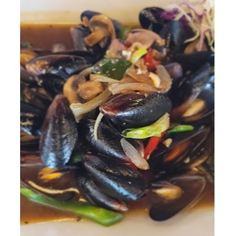 Spicy Black Mussels